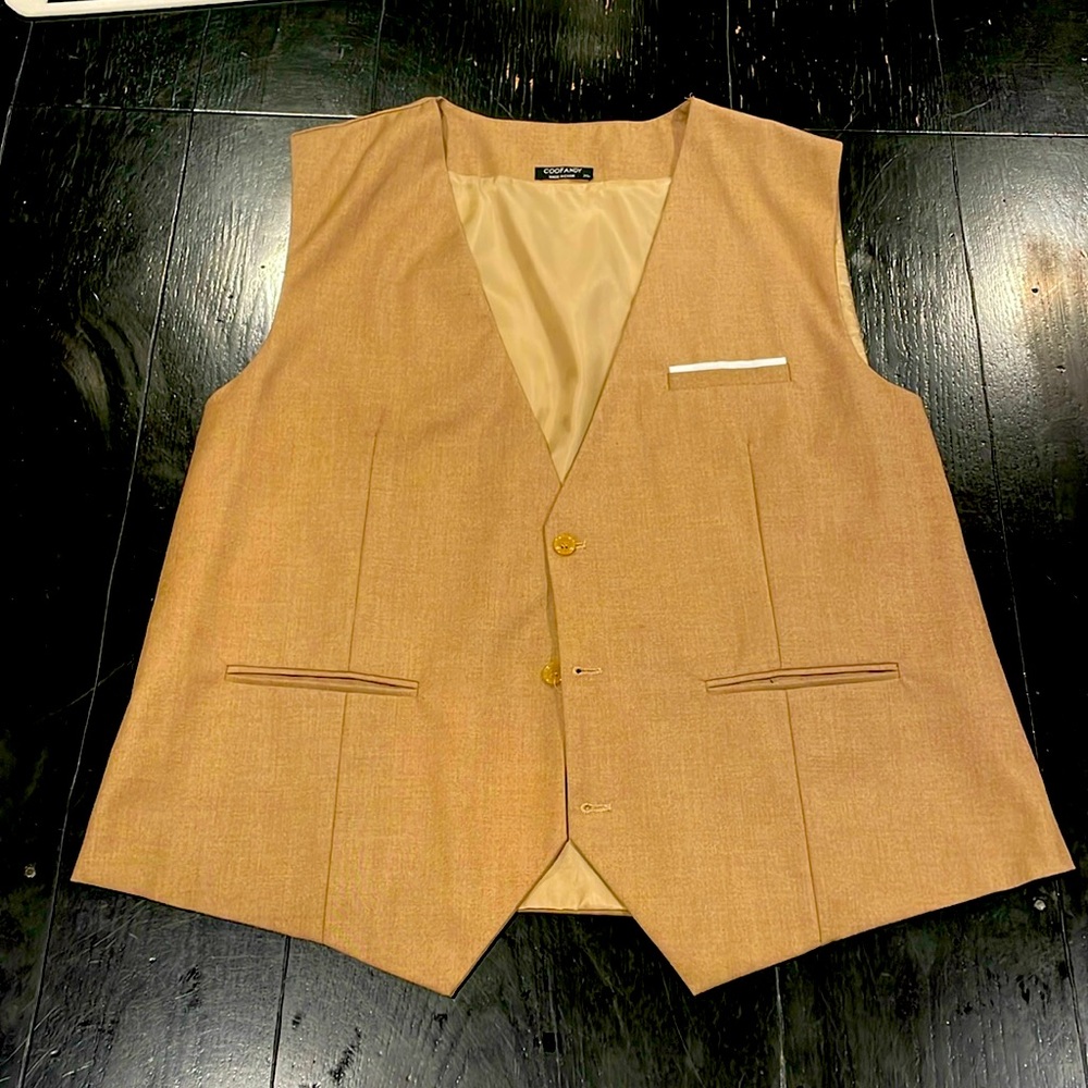 Beige Vest 3 Button Faux Pocket Square